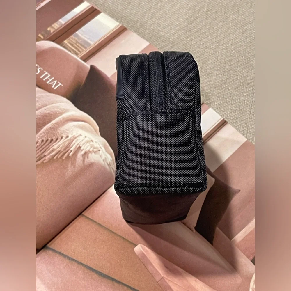 Tumi For Delta Lined Cosmetic/Toiletry Travel Pouch/Case In True Navy Blue